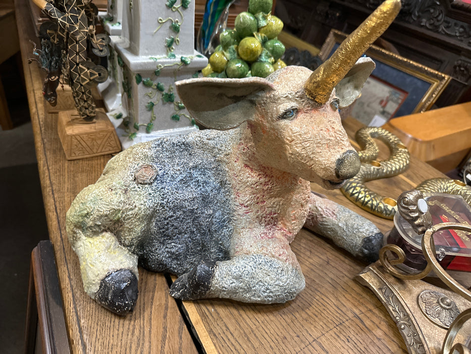 UNICORN POTTERY LAMB