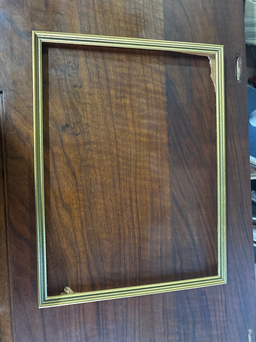 SMALL GOLD FRAME 12”W 16”L