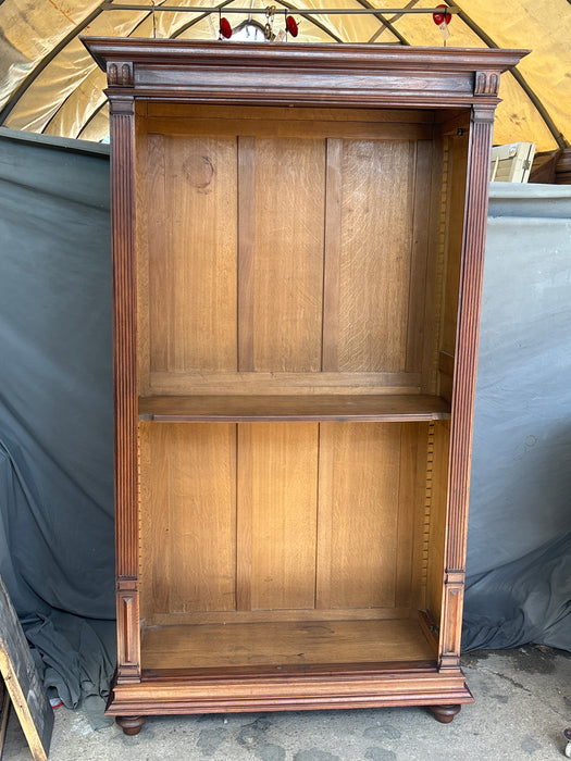 HENRI II WAVY GLASS WALNUT BOOKCASE