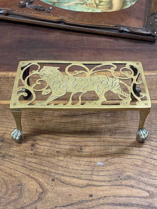 BRASS KETTLE STAND WITH TIGER