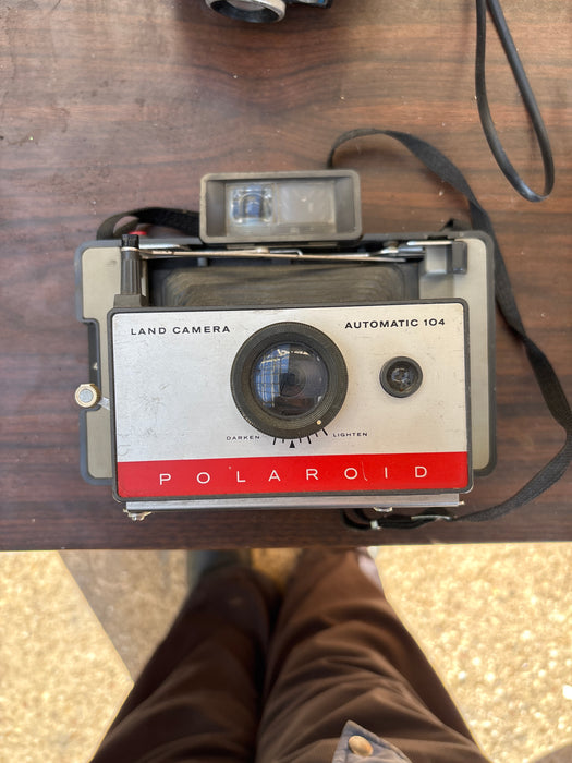 POLAROID LAND CAMERA