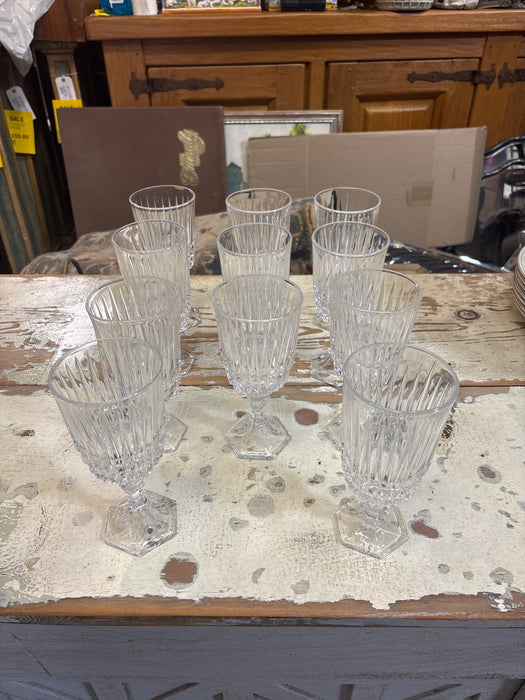 SET OF 11 CRYSTAL GOBLETS