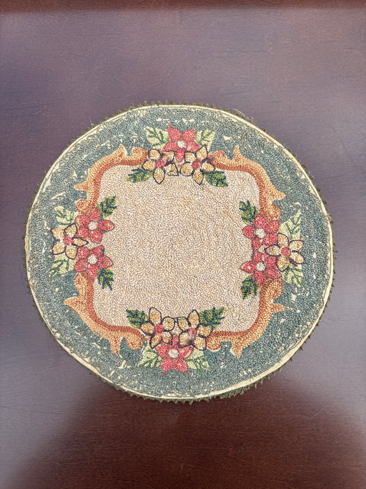 SMALL FLORAL DOILY