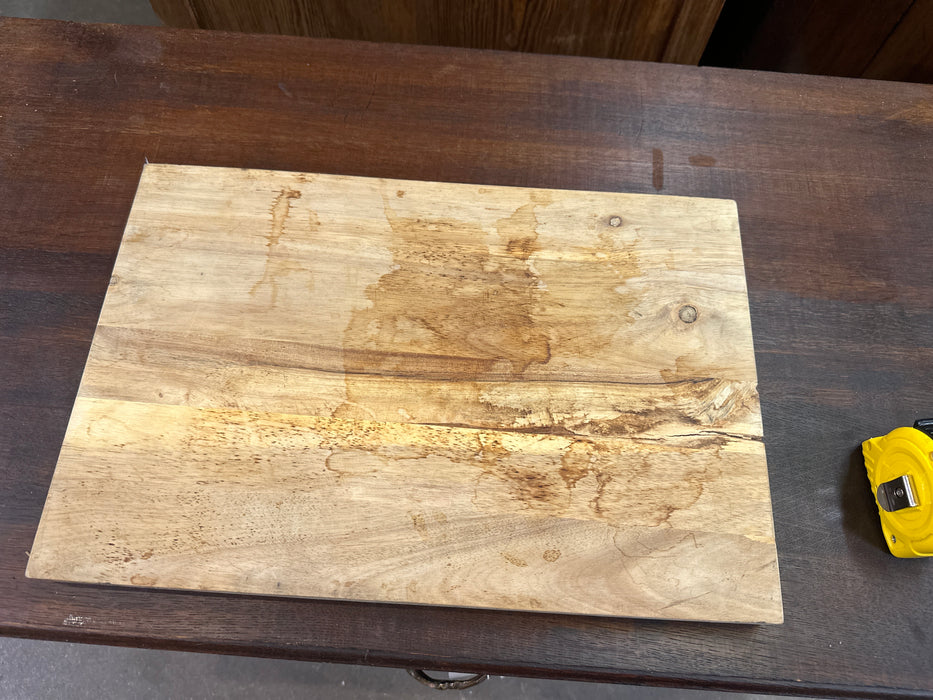 VINTAGE RECTNAGULAR WOOD CUTTING BOARD