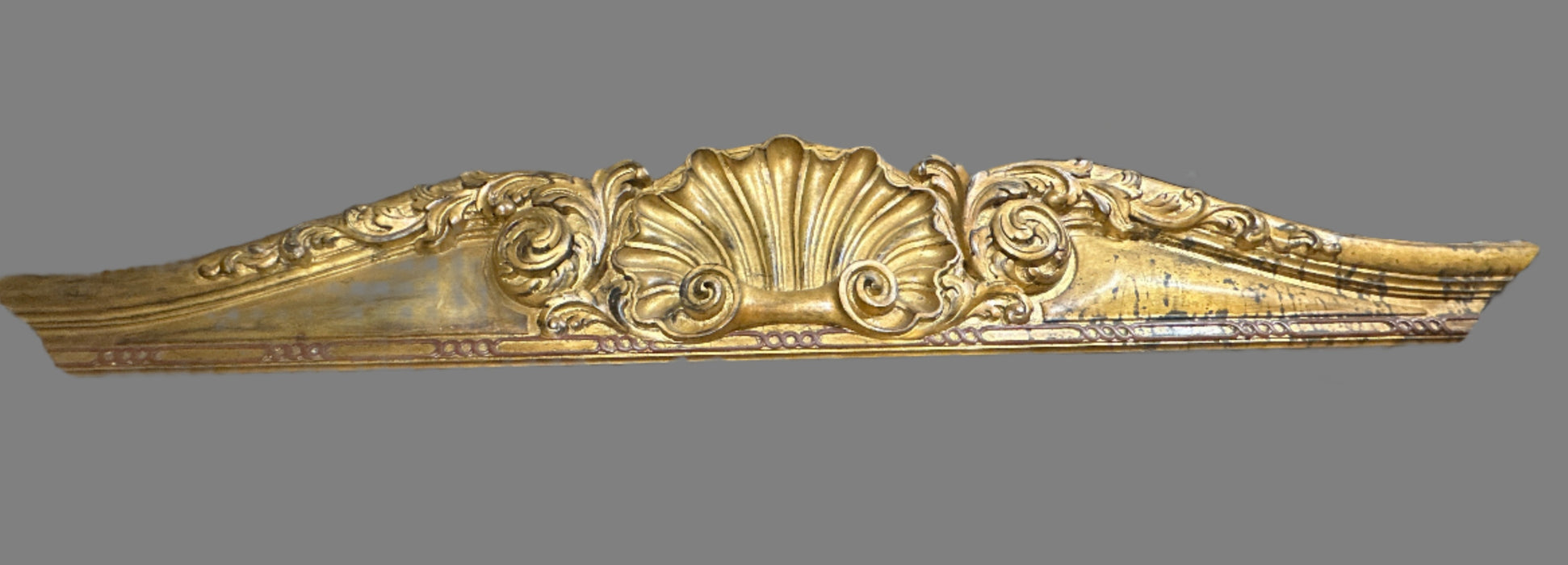 VERY LARGE GOLD SHELL PEDIMENT