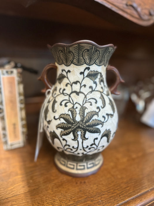 BLACK AND WHITE FLORAL PORCELAIN VASE