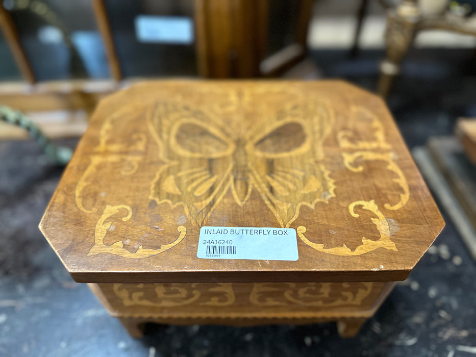 INLAID BUTTERFLY BOX