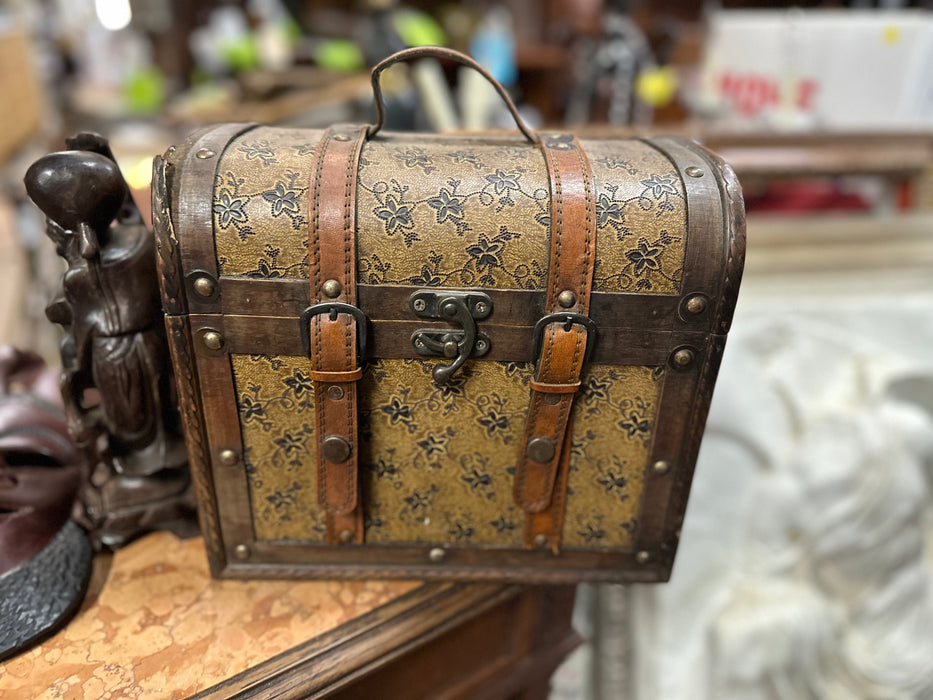 WOOD BOX WITH LEATHER STRAPS AS FOUND