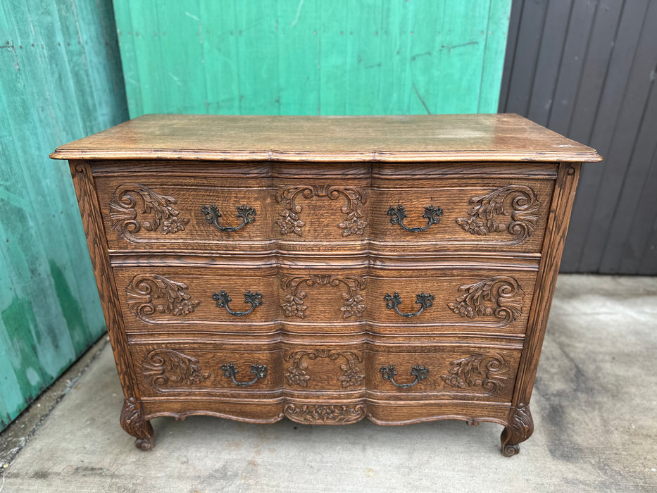 LARGE COUNTRY FRENCH 3 DRAWER OAK CHEST