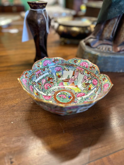 ROSE FAMILLE HONG KONG SMALL SERVING BOWL