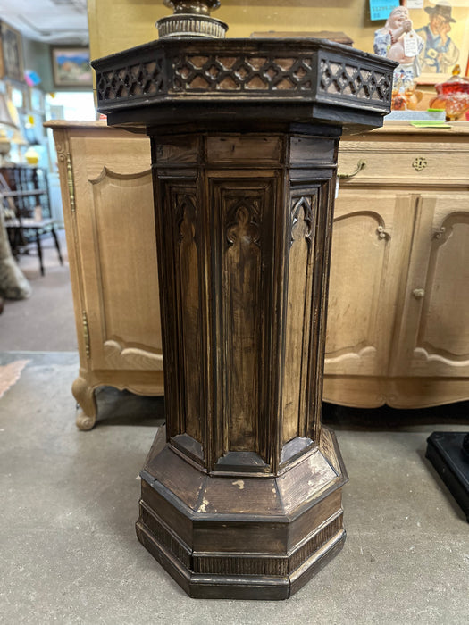 GOTHIC OCTAGONAL PEDESTAL