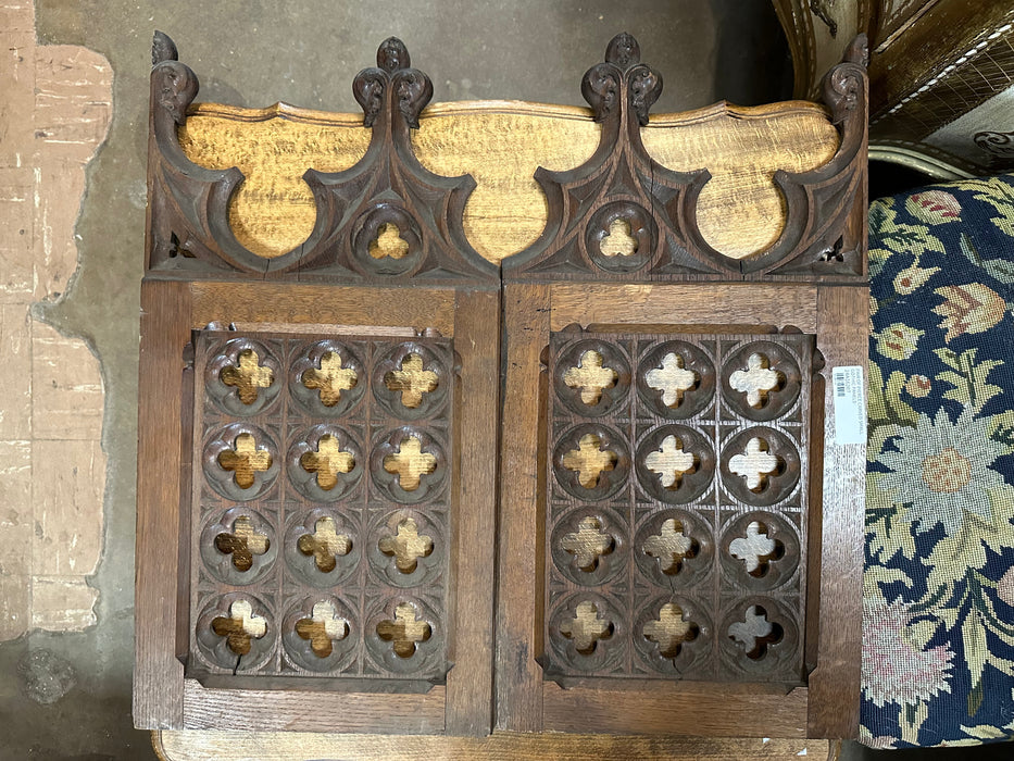 PAIR OF PIERCE CARVED SMALL GOTHIC PANELS