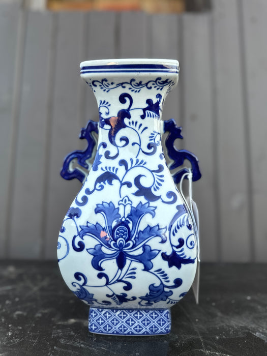 MEDIUM CHINESE VASE WITH HANDLED