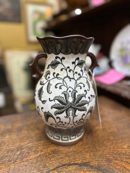 BLACK AND WHITE FLORAL PORCELAIN VASE