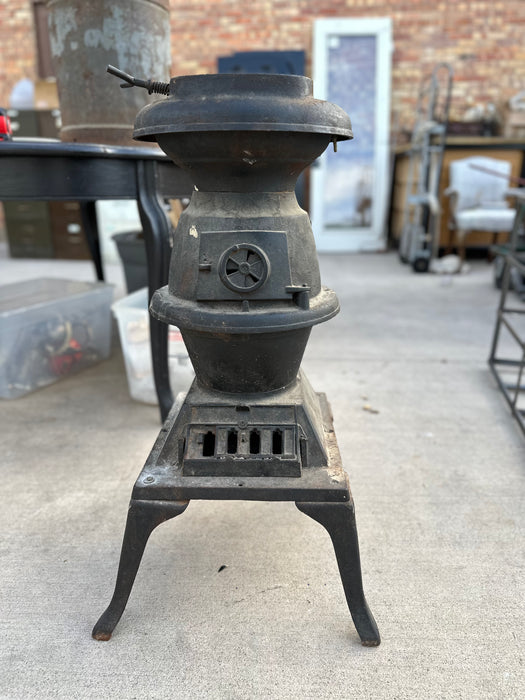 SMALL CAST IRON WOOD BURNING STOVE