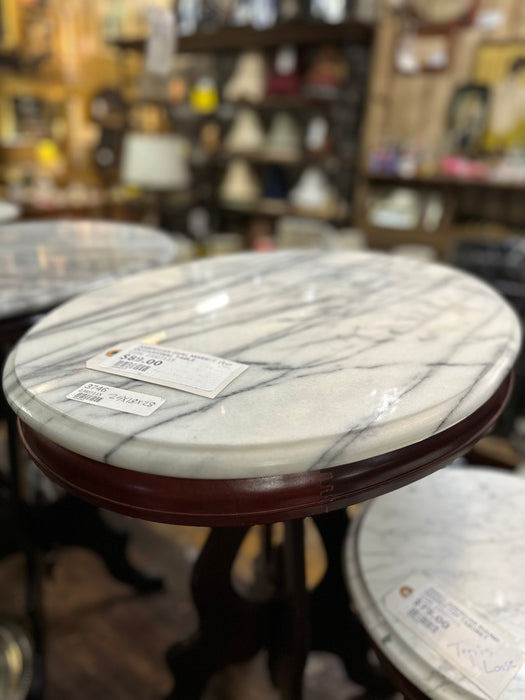 AMERICAN OVAL MARBLE TOP OCCASIONAL TABLE