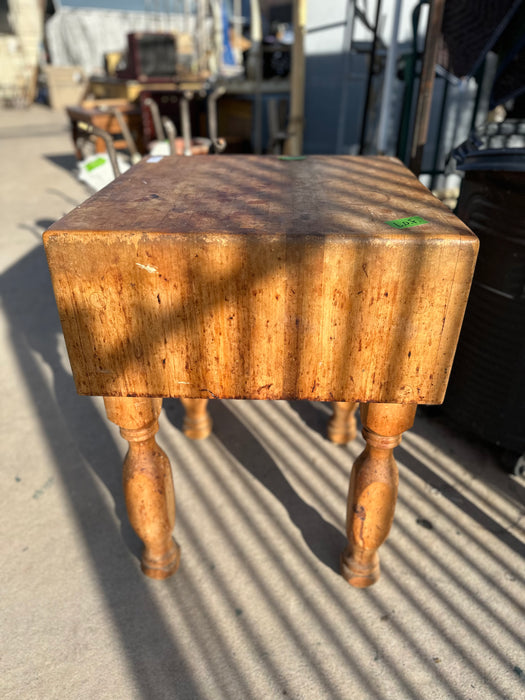 BUTCHER BLOCK ON LEGS