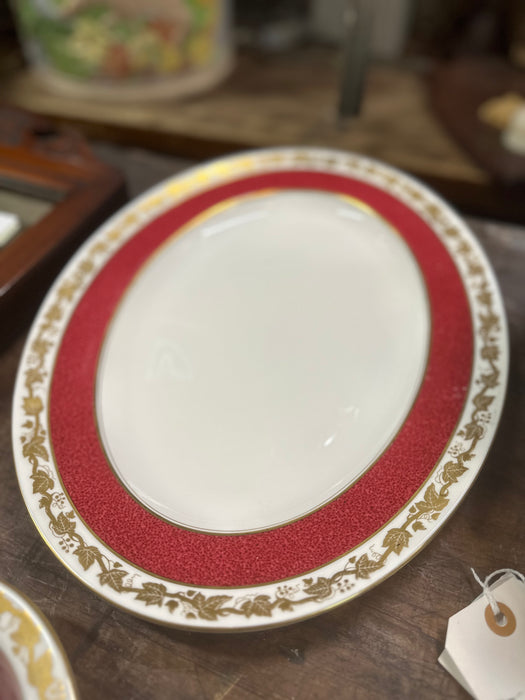 LARGE OVAL WEDGEWOOD WHITEHALL PLATTER