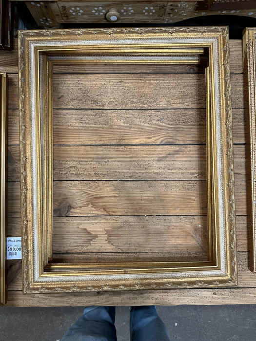 SMALL GOLD FRAME WITH IVORY
