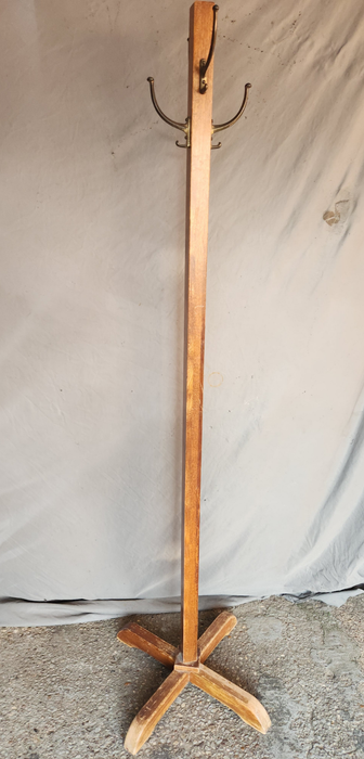 ANTIQUE OAK COAT RACK