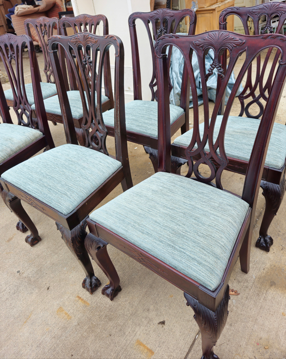 SET OF 8 MAHOGANY CHIPPENDALE DINING CHAIRS