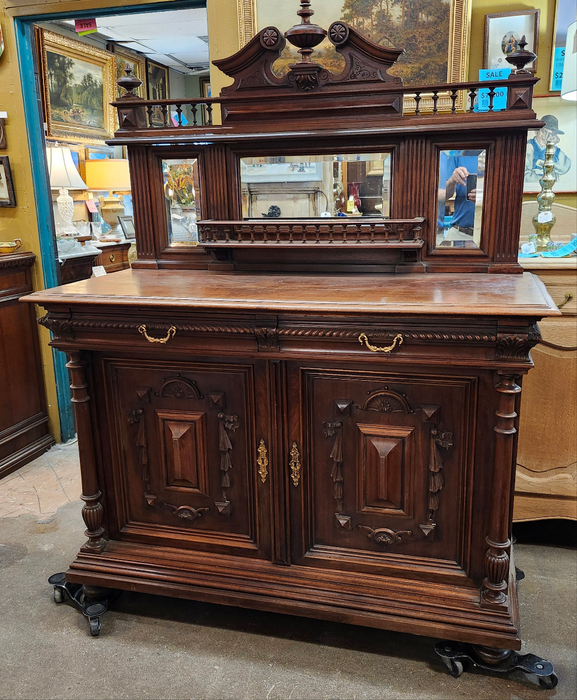 LARGE MAHOGANY DESSERT / SERVING BUFFET