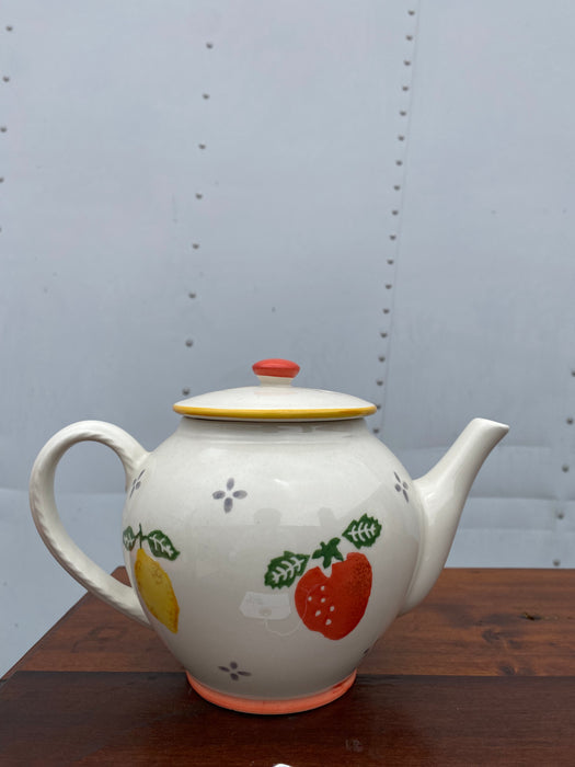 LAURA ASHLEY LEMON AND STRAWBERRY TEAPOT