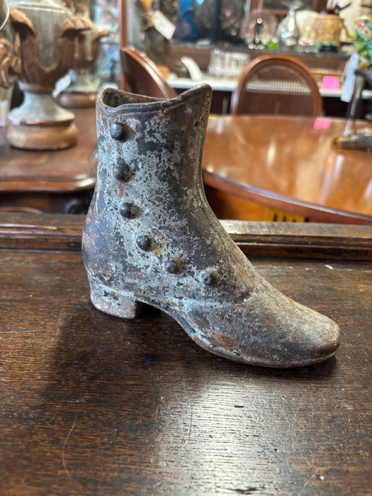 IRON LADY'S BOOT