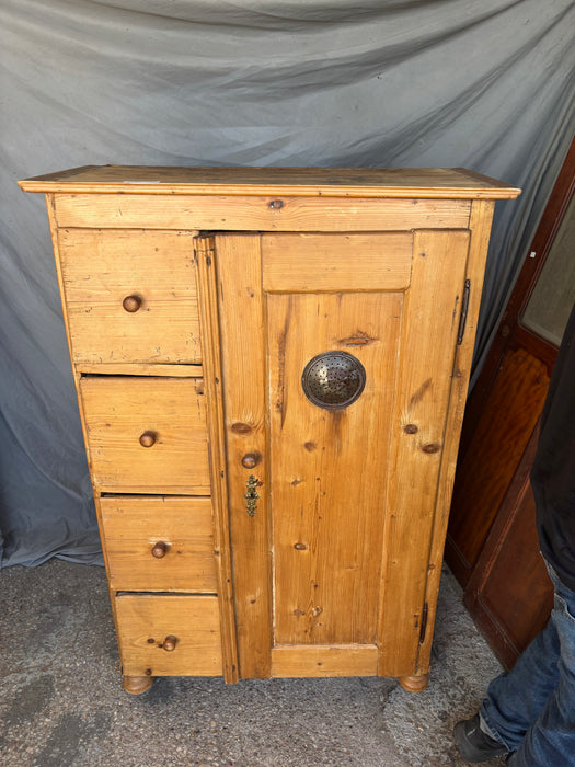 PINE DOVE TAILED KITCHEN CABINET