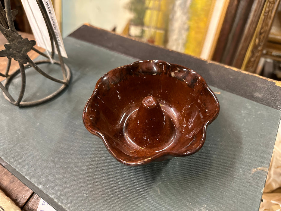 GLAZED MINIATURE POTTERY BUNDT CAKE PAN