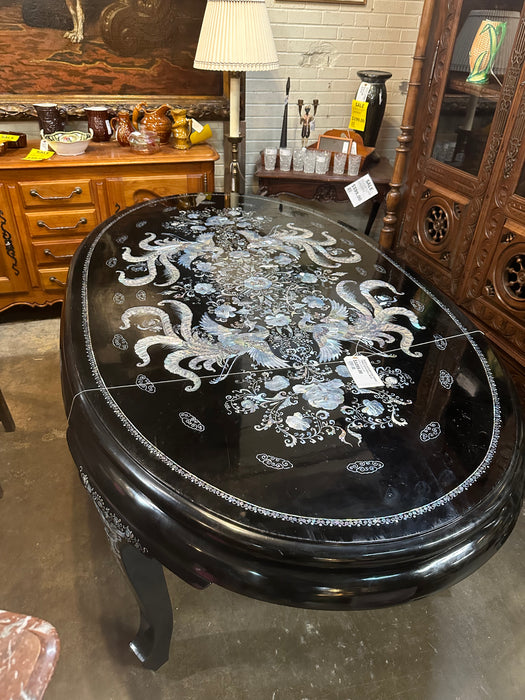 BLACK LACQUER OVAL DINING TABLE WITH SHELL INLAY