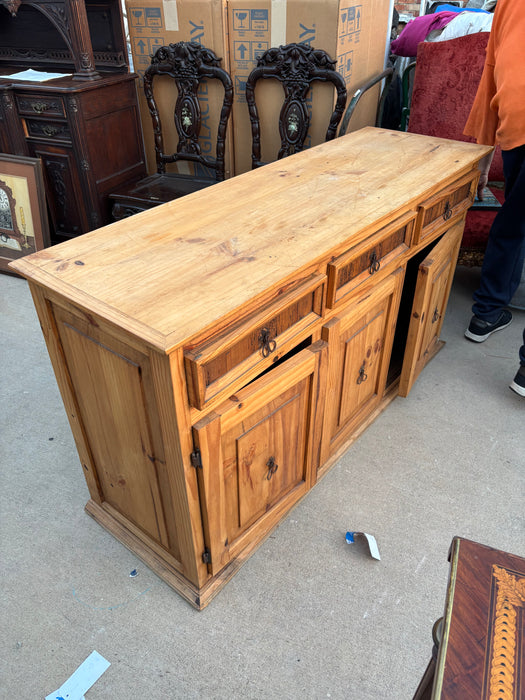 VINTAGE PINE WOOD 3 DOOR SIDE BOARD