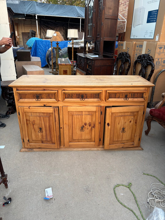 VINTAGE PINE WOOD 3 DOOR SIDE BOARD