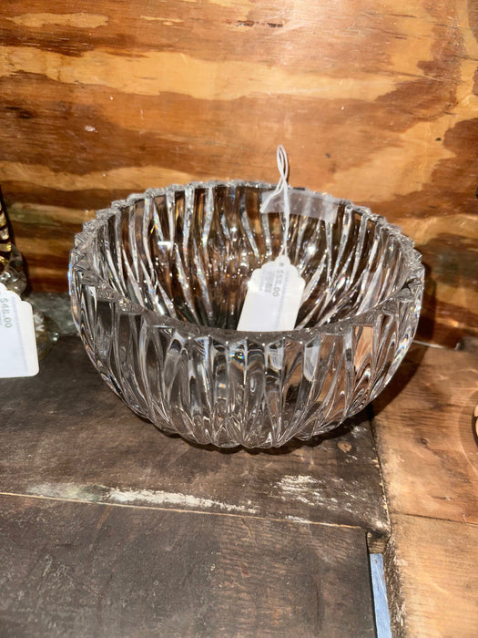 HEAVY CLEAR PLEATED CRYSTAL BOWL