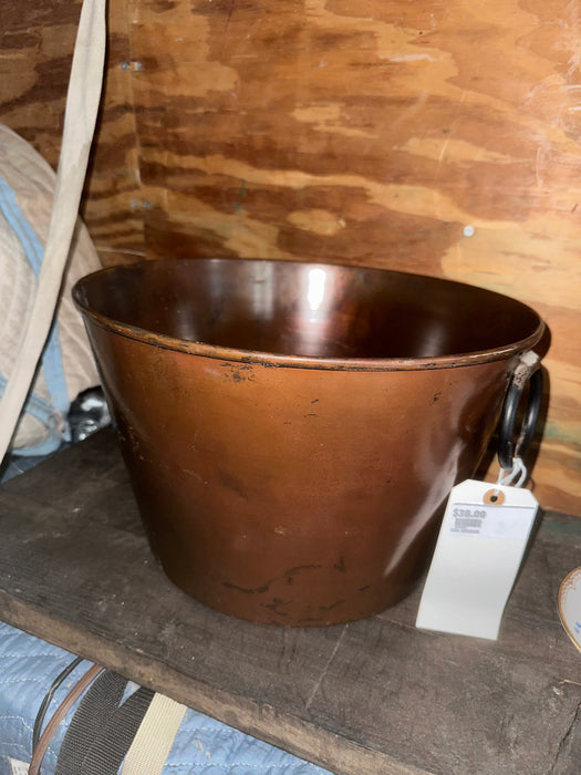 LARGE BROWN METAL ROUND VINTAGE PLANTER WITH HANDLES