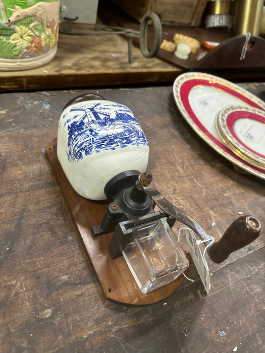 BLUE DELFT COFFEE GRINDER
