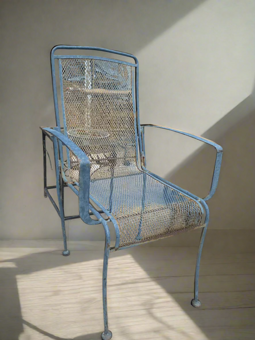 IRON LAWN CHAIR