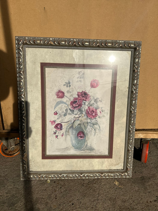 SILVER FRAME WITH FLOWER PRINT