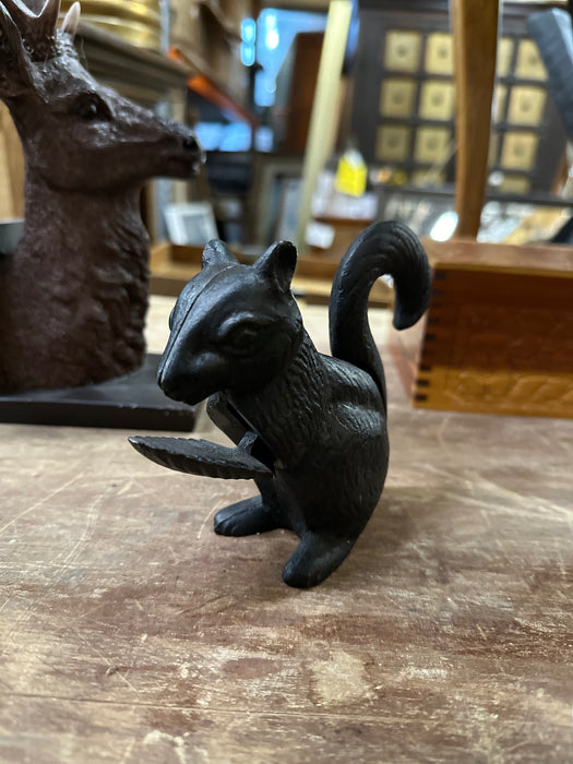 SMALL BLACK CAST IRON SQUIRREL NUTCRACKER