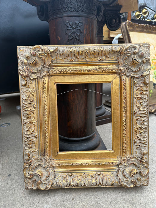 SMALL ORNATE GOLD FRAME