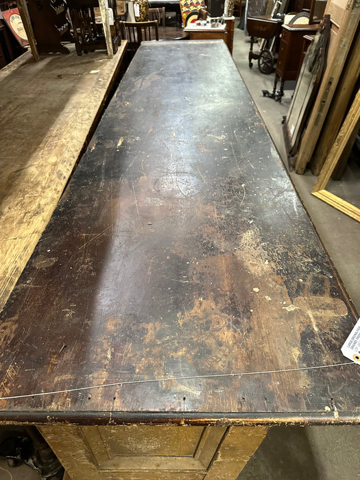 LARGE ORIGINAL FAUX GRAINED  FINISH COUNTER