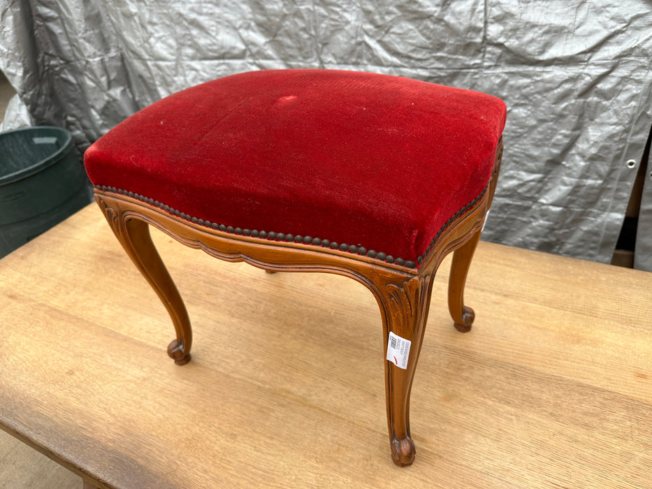 LOUIS XV RED UPHOLSTERY VANITY BENCH