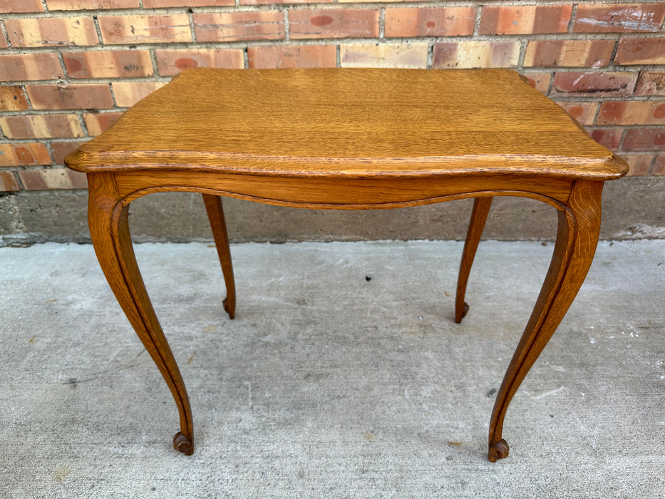 LOUIS XV OAK SIDE TABLE