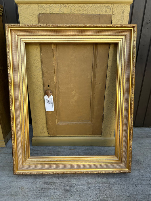 GILT FRAME WITH LAURELING