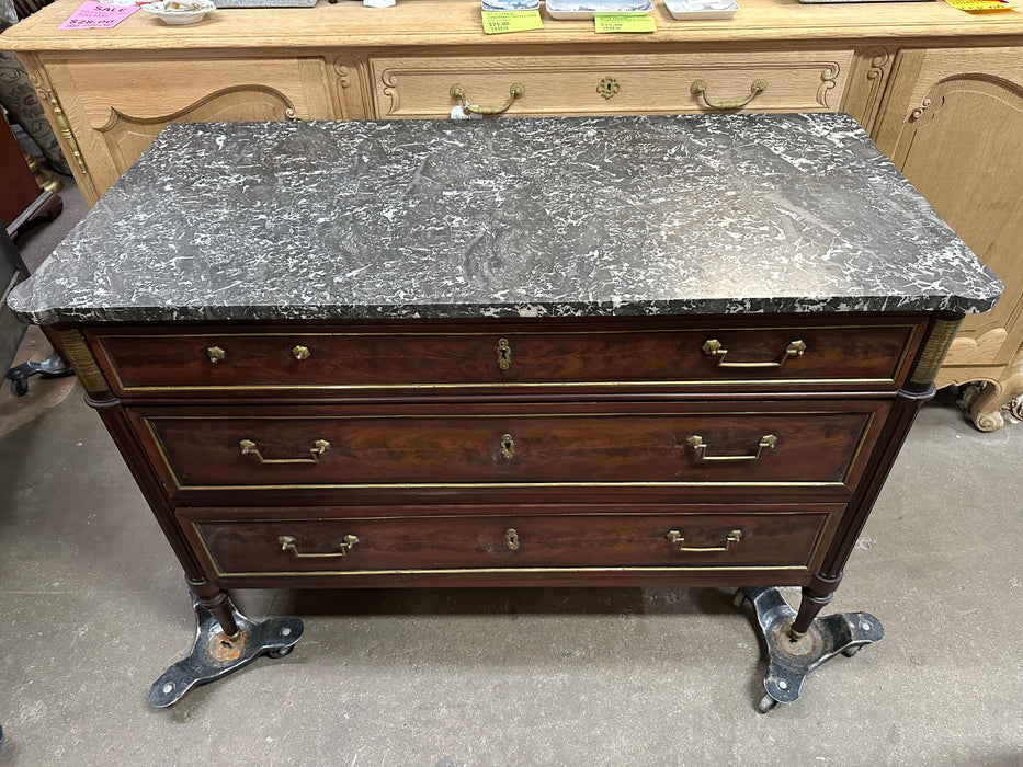 EARLY LOUIS XVI  MAHOGANY MARBLE TOP COMMODE AS FOUND, MISSING HANDLE