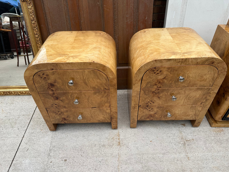 PAIR OF ART DECO BIRD'S EYE MAPLE SIDE TABLES WITH ROUNDED TOP