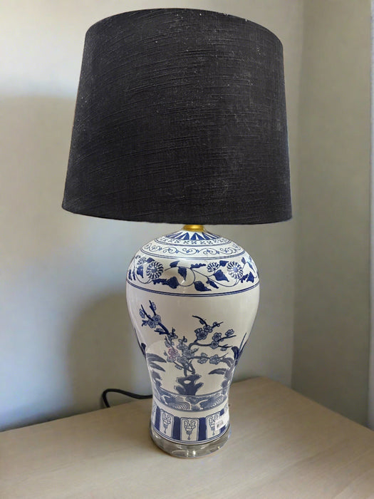 BIG BLUE AND WHITE LAMP