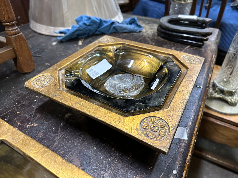 LARGE SMOKED GLASS ASHTRAY IN GOLD BASE-AS FOUND
