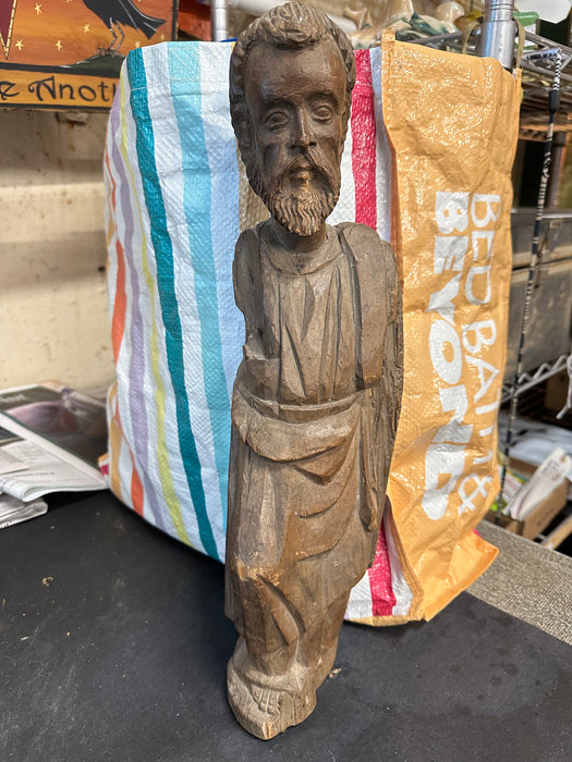 SMALL CARVED WOOD STATUE OF A SAINT WITH BEARD