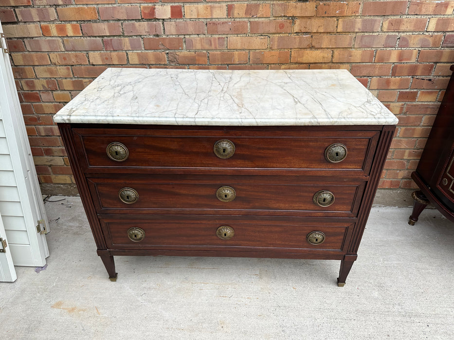 LOUIS XVI 19TH CENTURY MAHOGANY CHEST OF DRAWERS WITH WHITE MARBLE TOP